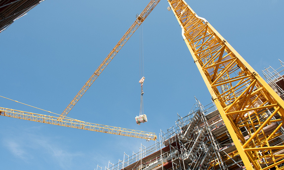 Kran auf Baustelle